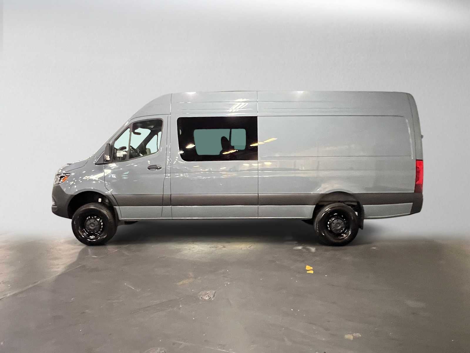 2026 Mercedes-Benz Sprinter Crew 2500 High Roof I4 Diesel HO 170 AWD