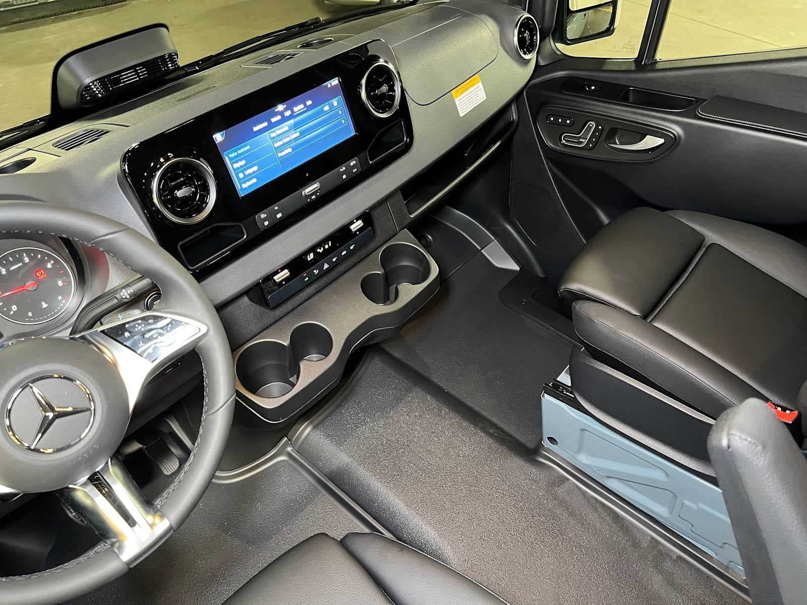 2026 Mercedes-Benz Sprinter 2500 High Roof I4 Diesel HO 170 AWD