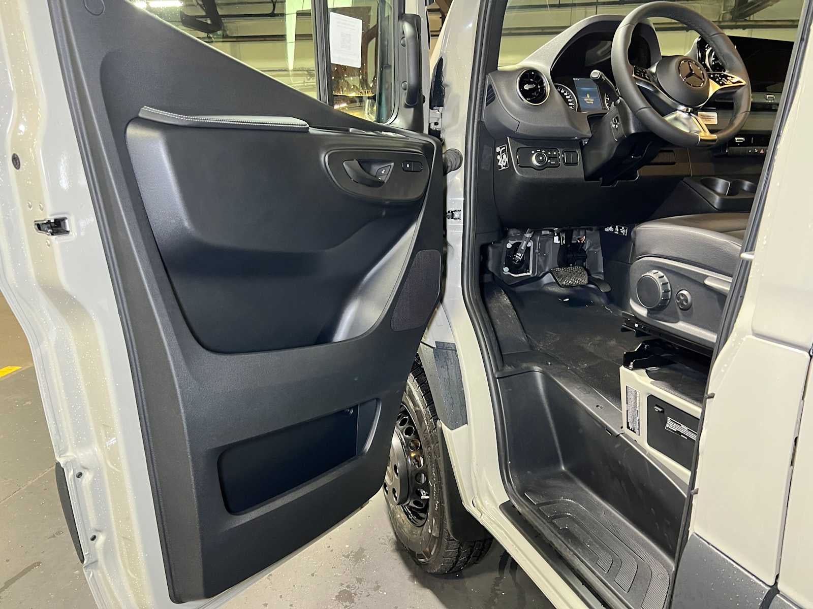 2026 Mercedes-Benz Sprinter Cargo Van 3500XD High Roof I4 Diesel HO 170 Extended AWD