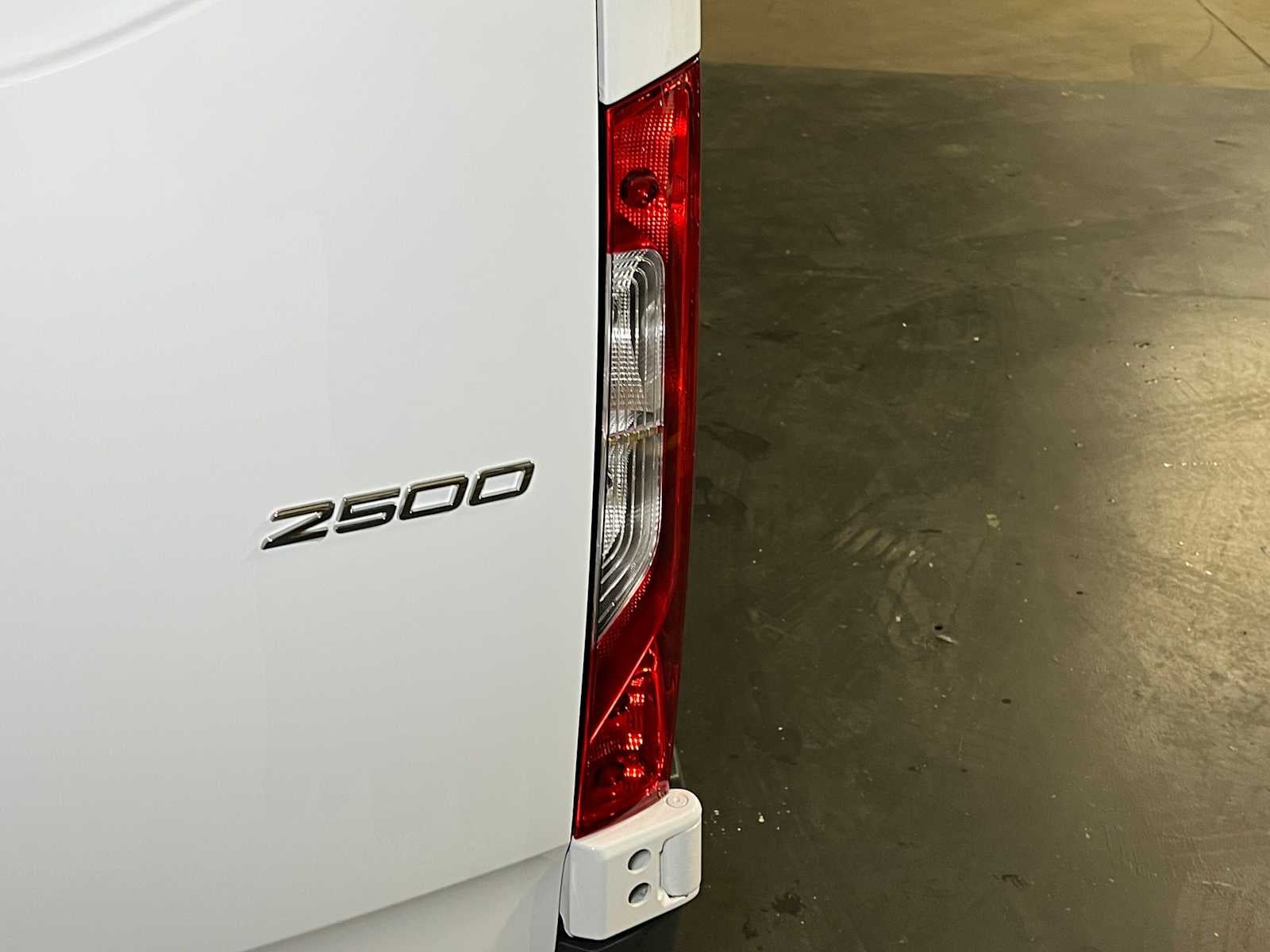 2025 Mercedes-Benz Sprinter Cargo Van 2500 Standard Roof I4 Diesel 144" RWD