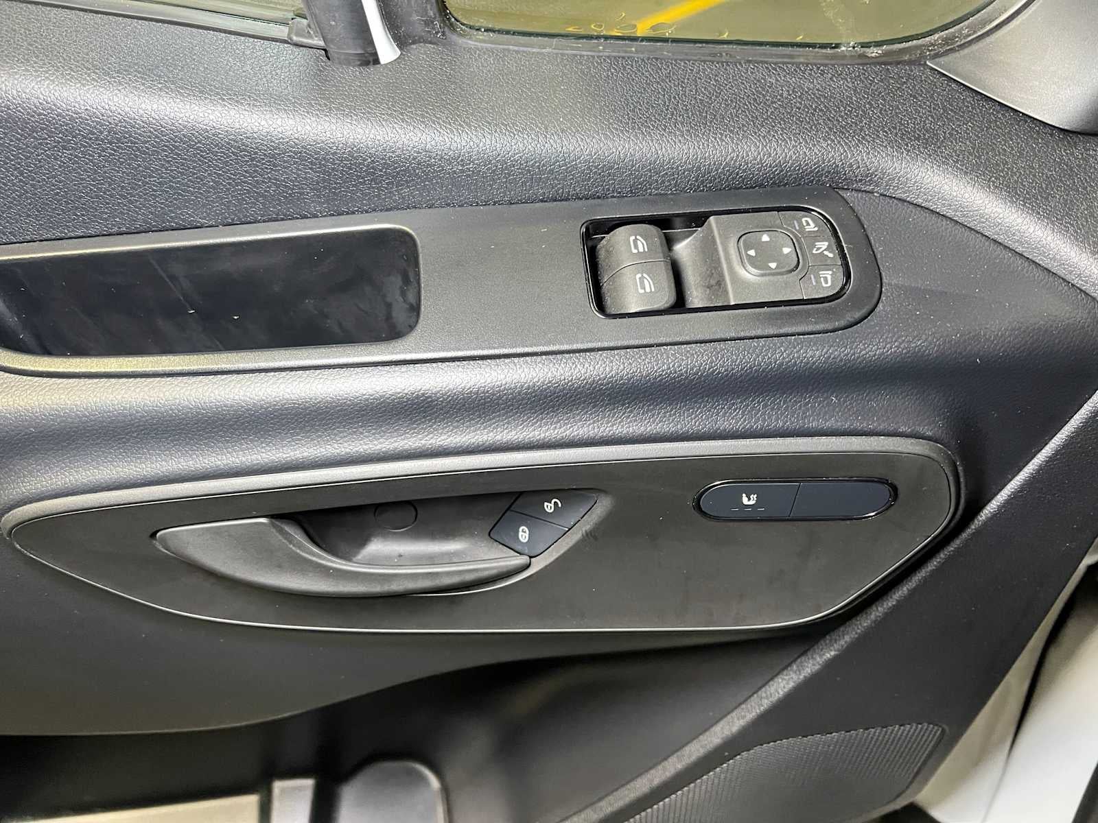 2025 Mercedes-Benz Sprinter Cargo Van 2500 Standard Roof I4 Diesel 144" RWD