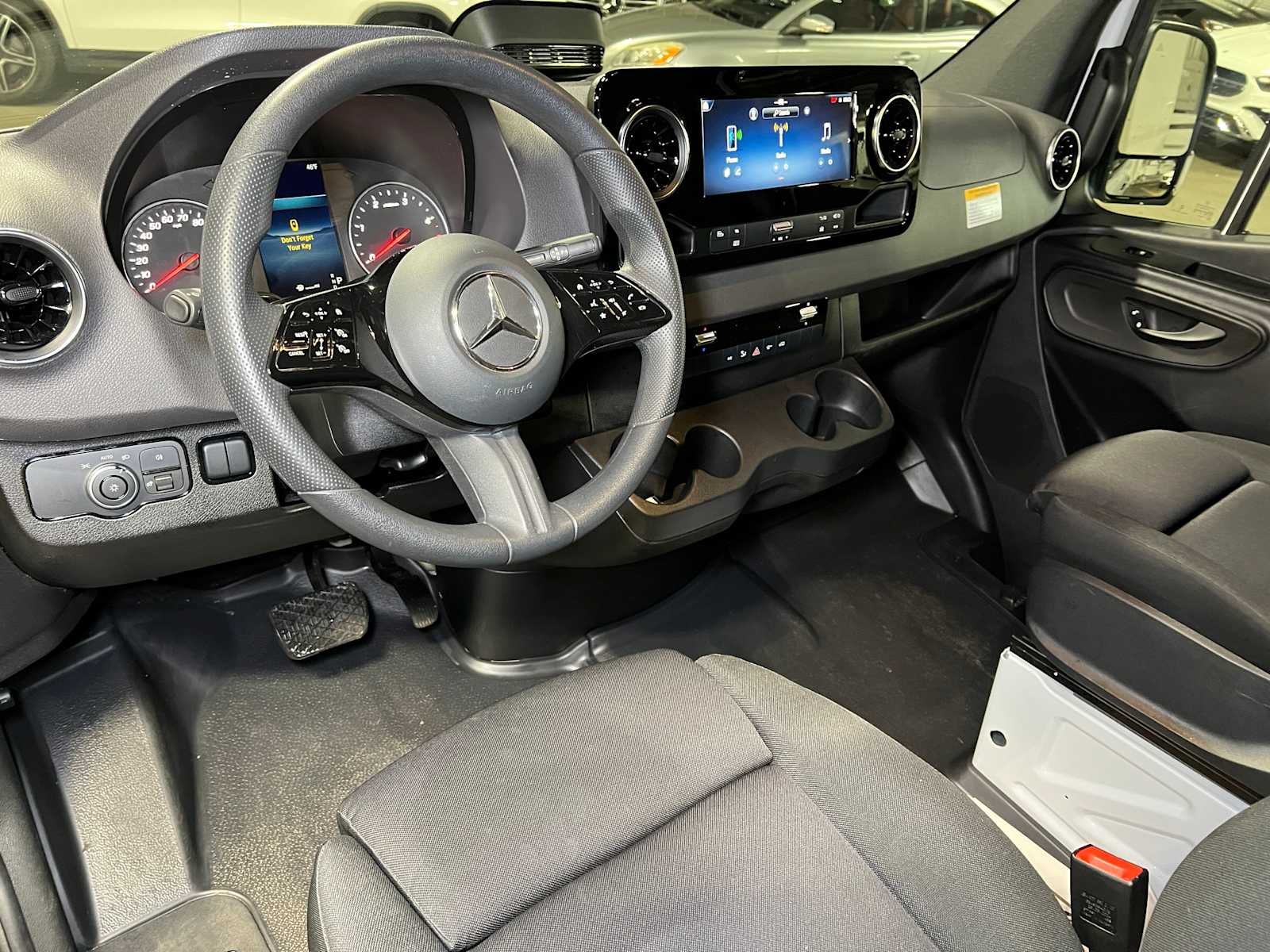 2025 Mercedes-Benz Sprinter Cargo Van 2500 Standard Roof I4 Diesel 144" RWD