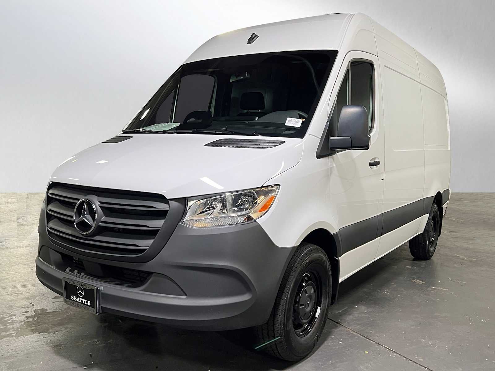 2025 Mercedes-Benz Sprinter Cargo Van 2500 Standard Roof I4 Diesel 144 RWD