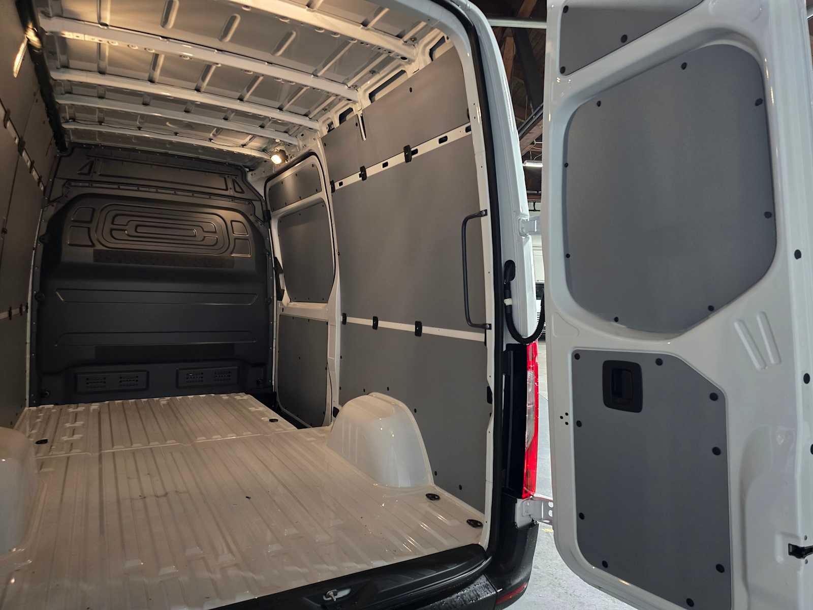 2025 Mercedes-Benz Sprinter Cargo Van 2500 Standard Roof I4 Diesel 144 RWD