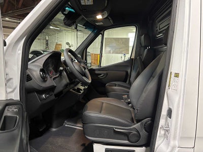 2026 Mercedes-Benz Sprinter 2500 Standard Roof I4 Diesel 144 RWD