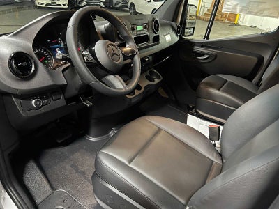 2026 Mercedes-Benz Sprinter 2500 Standard Roof I4 Diesel 144 RWD