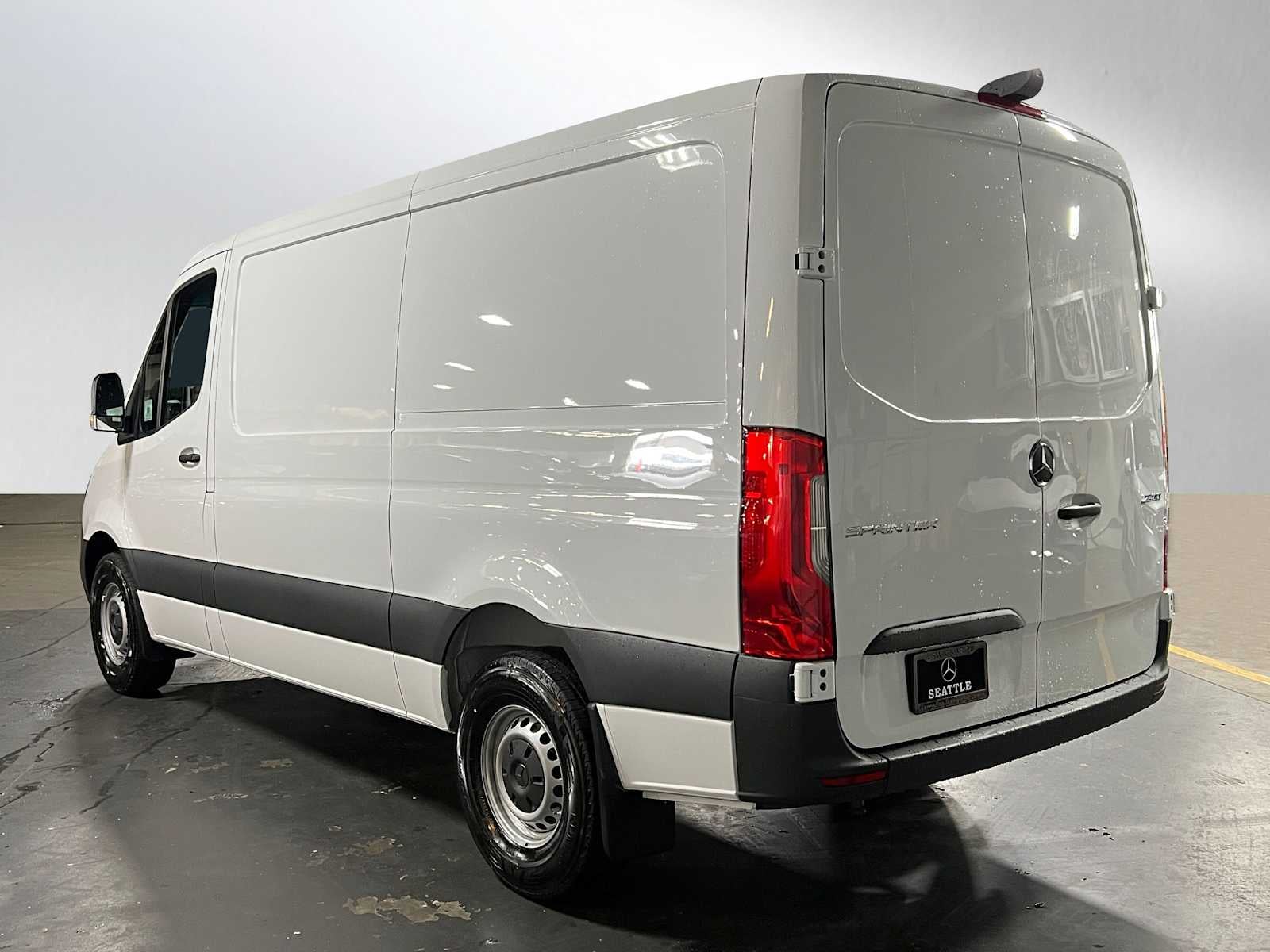 2026 Mercedes-Benz Sprinter 2500 Standard Roof I4 Diesel 144 RWD