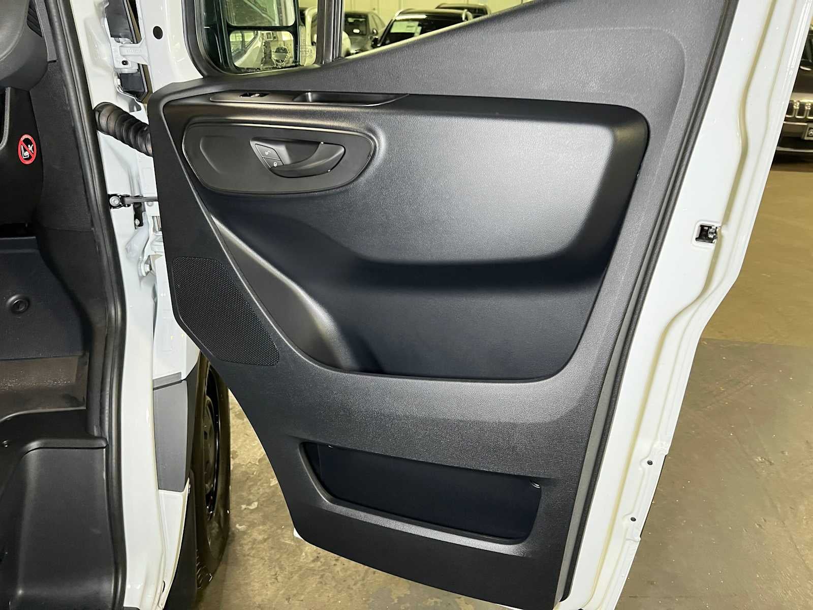2026 Mercedes-Benz Sprinter 2500 Standard Roof I4 Diesel 144 RWD