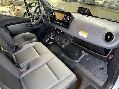 2026 Mercedes-Benz Sprinter 2500 Standard Roof I4 Diesel 144 RWD