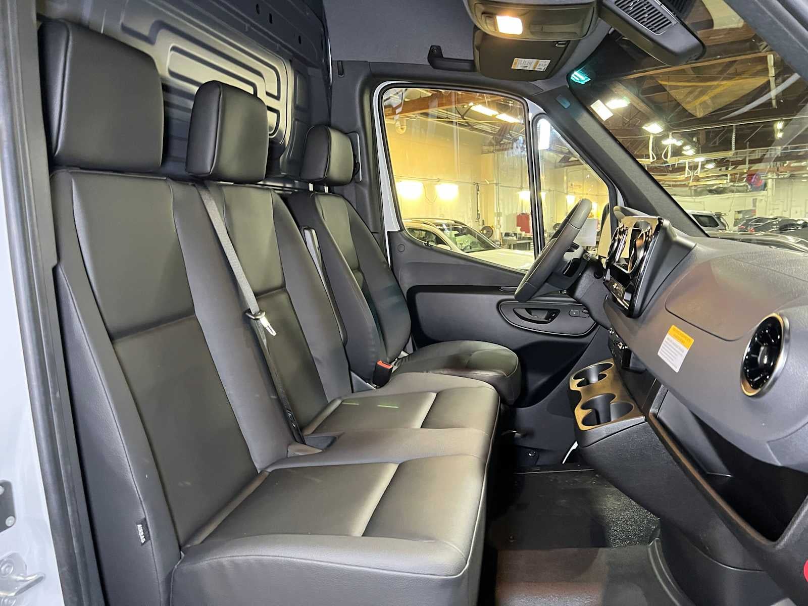 2026 Mercedes-Benz Sprinter 2500 Standard Roof I4 Diesel 144 RWD