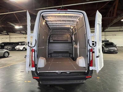 2026 Mercedes-Benz Sprinter 2500 Standard Roof I4 Diesel 144 RWD