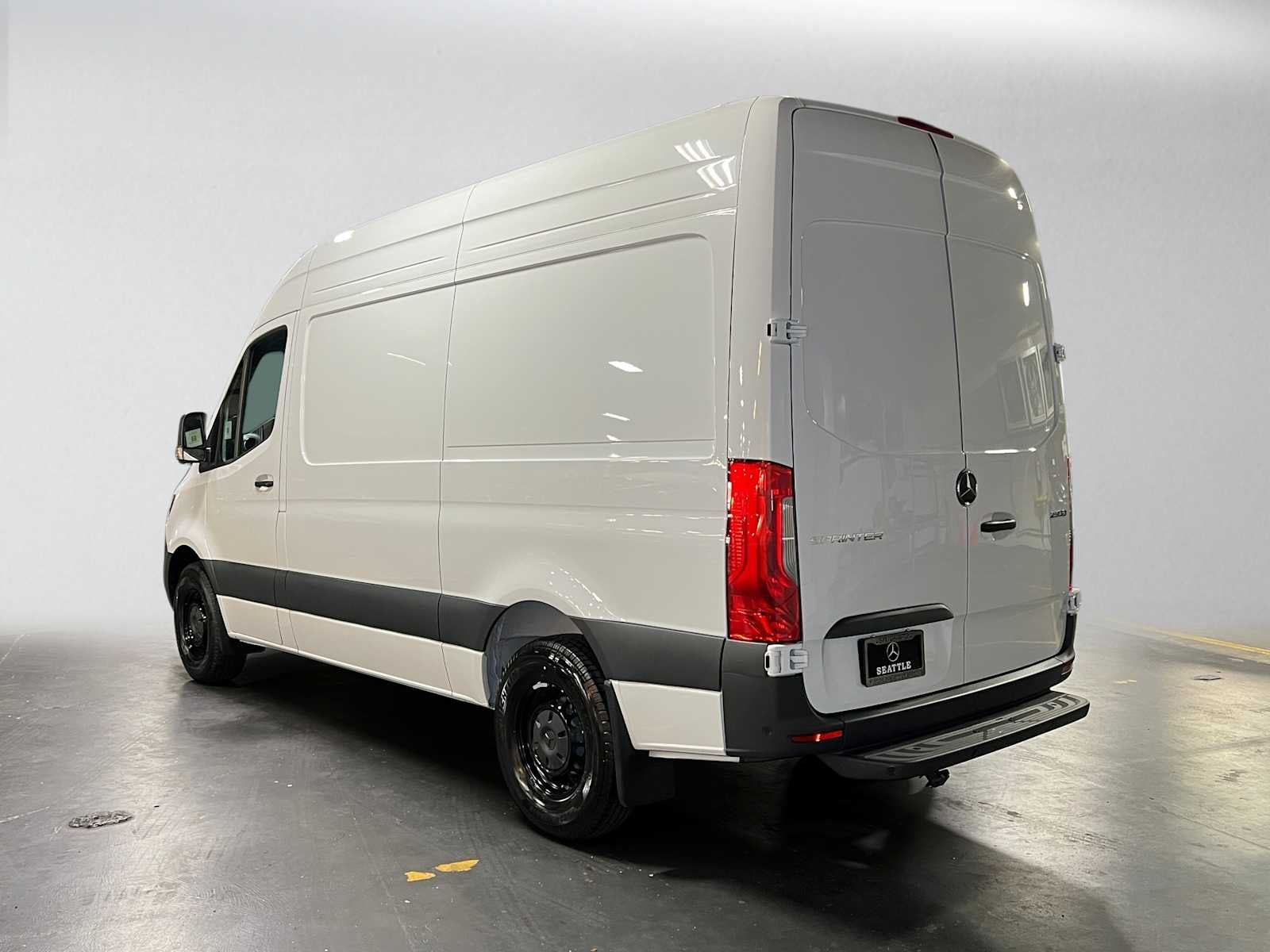2026 Mercedes-Benz Sprinter 2500 Standard Roof I4 Diesel 144 RWD