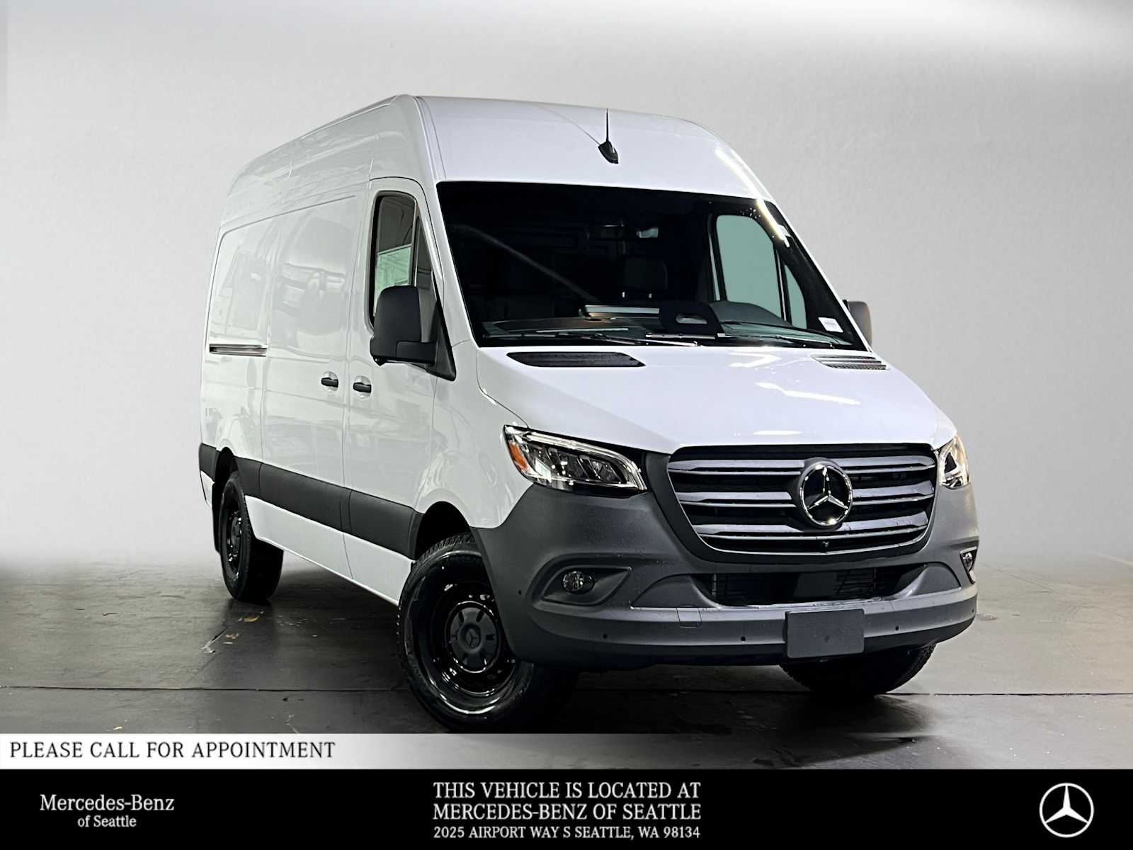 2026 Mercedes-Benz Sprinter Cargo 2500 Standard Roof I4 Diesel 144 RWD