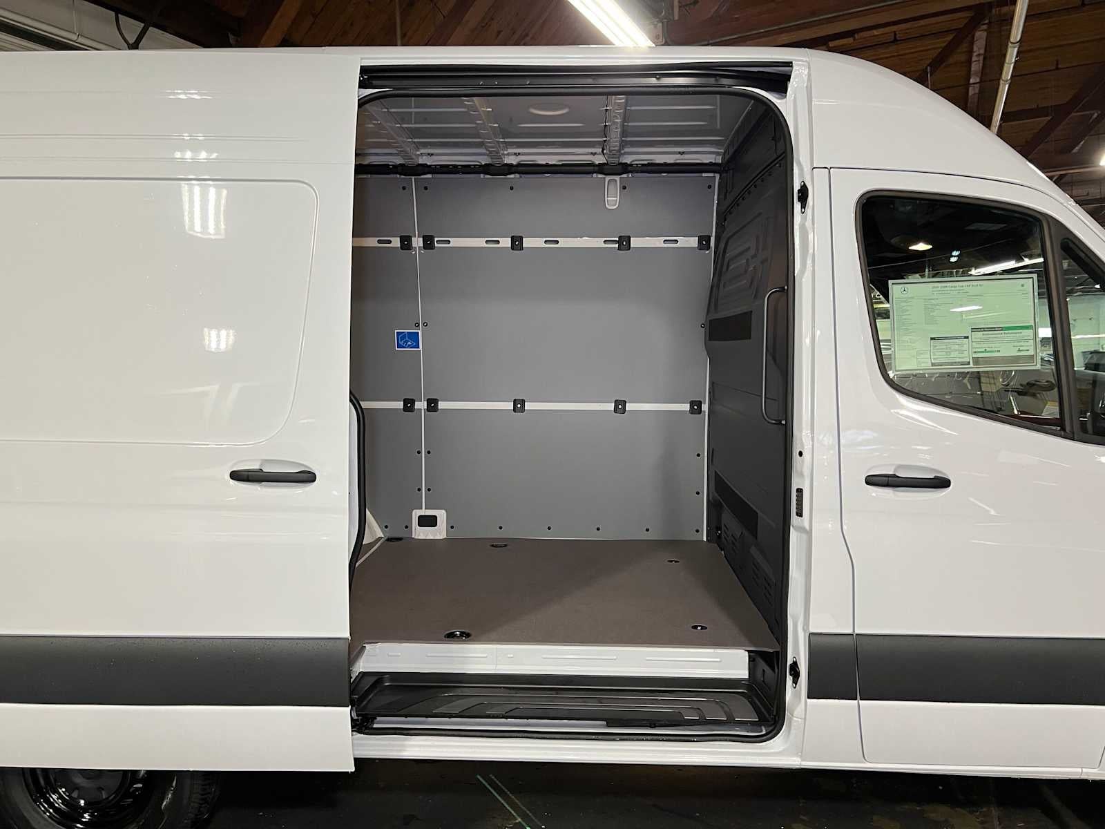 2026 Mercedes-Benz Sprinter Cargo 2500 Standard Roof I4 Diesel 144 RWD