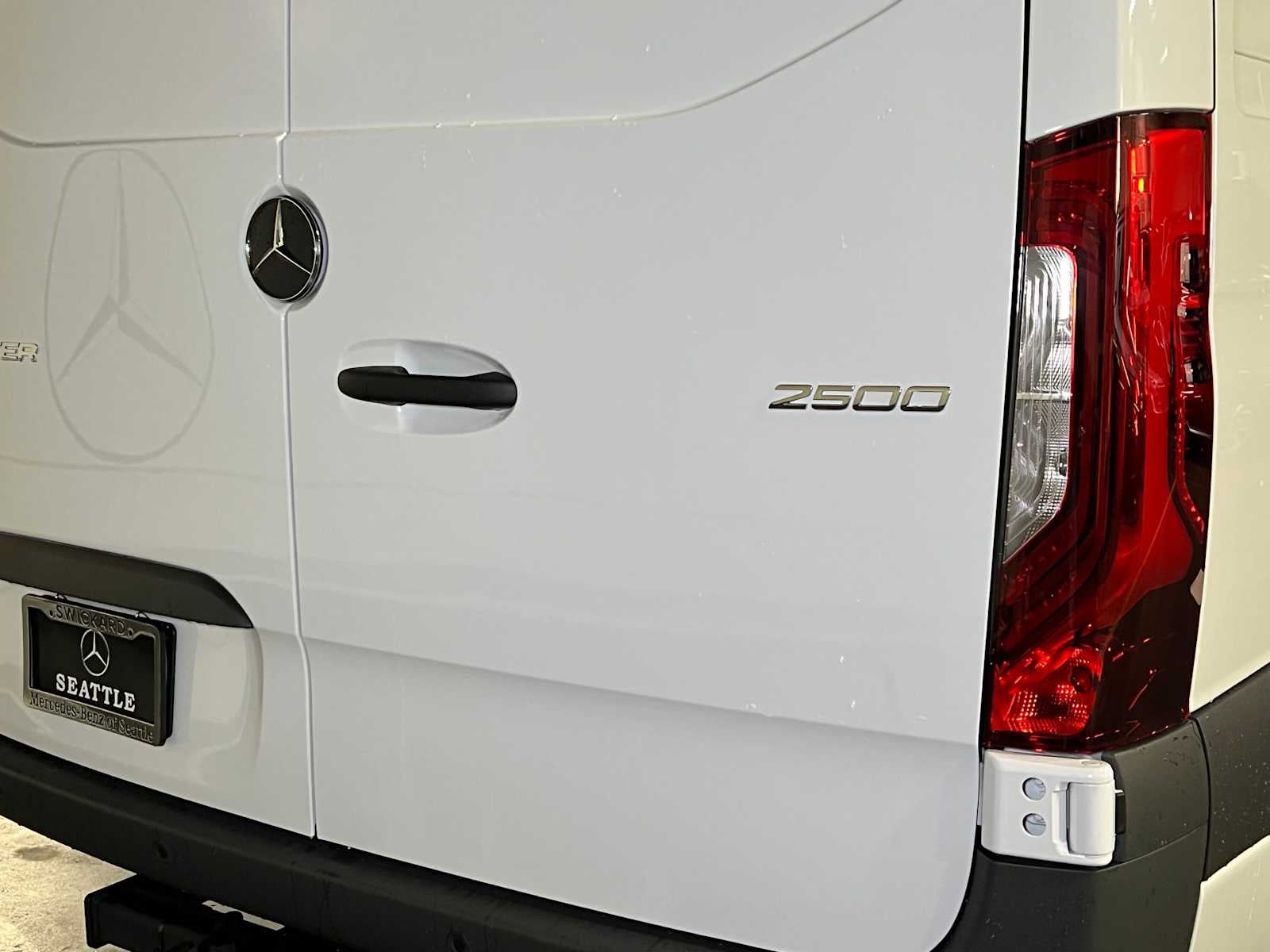 2026 Mercedes-Benz Sprinter Cargo 2500 Standard Roof I4 Diesel 144 RWD