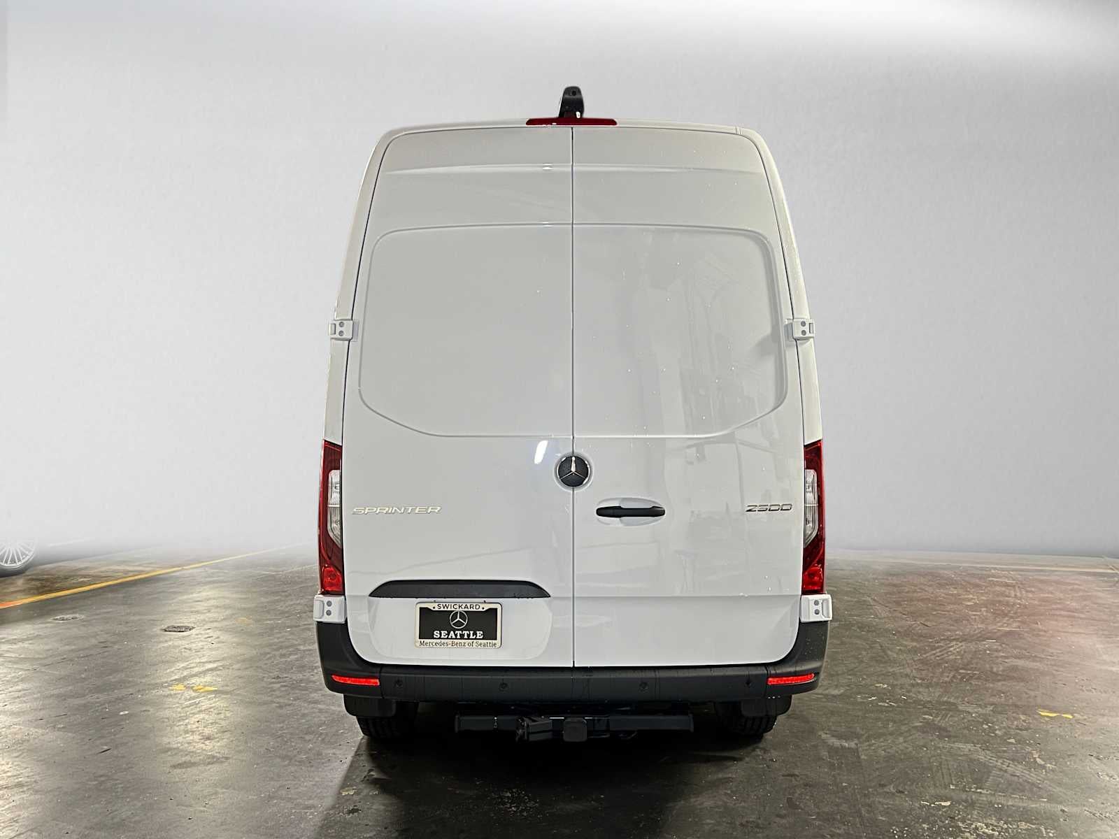 2026 Mercedes-Benz Sprinter Cargo 2500 Standard Roof I4 Diesel 144 RWD