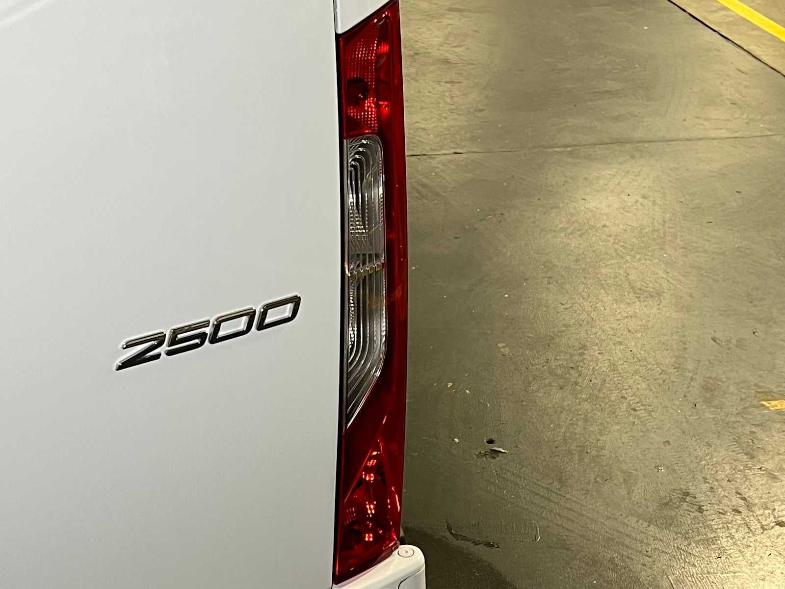 2025 Mercedes-Benz Sprinter Cargo Van 2500 Standard Roof I4 Diesel 144" RWD