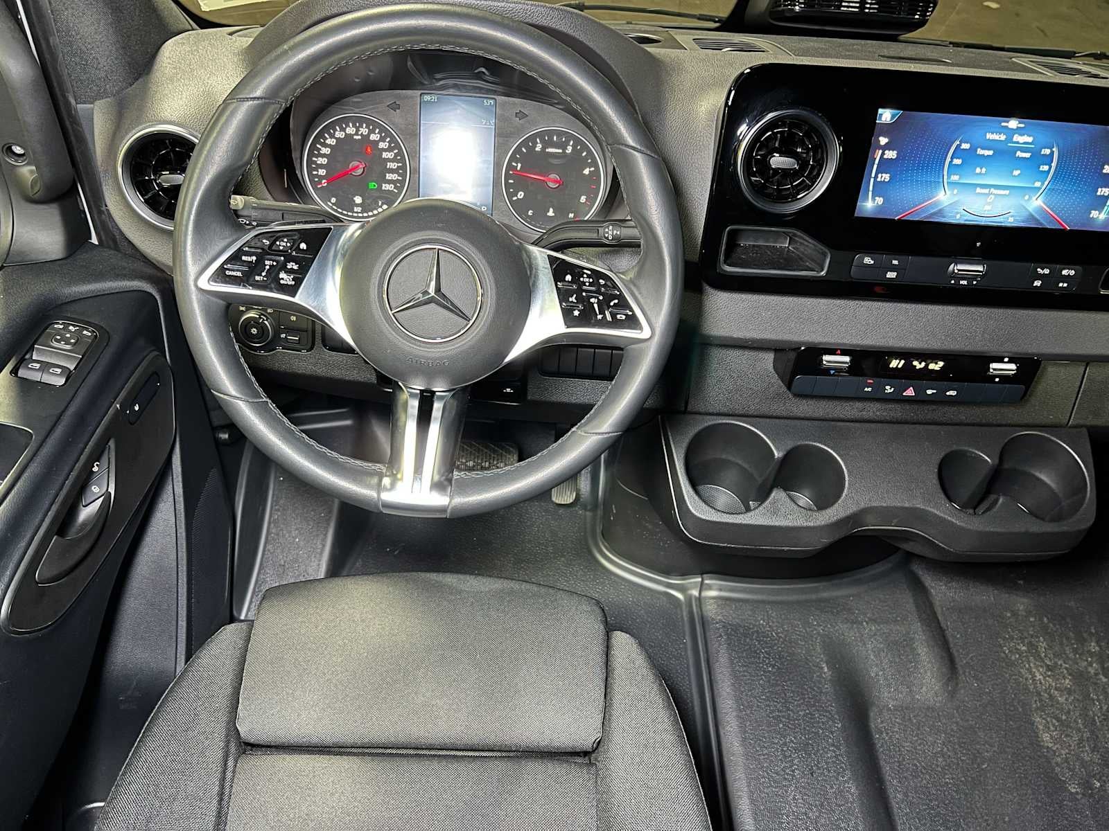 2025 Mercedes-Benz Sprinter Cargo Van 2500 Standard Roof I4 Diesel 144" RWD