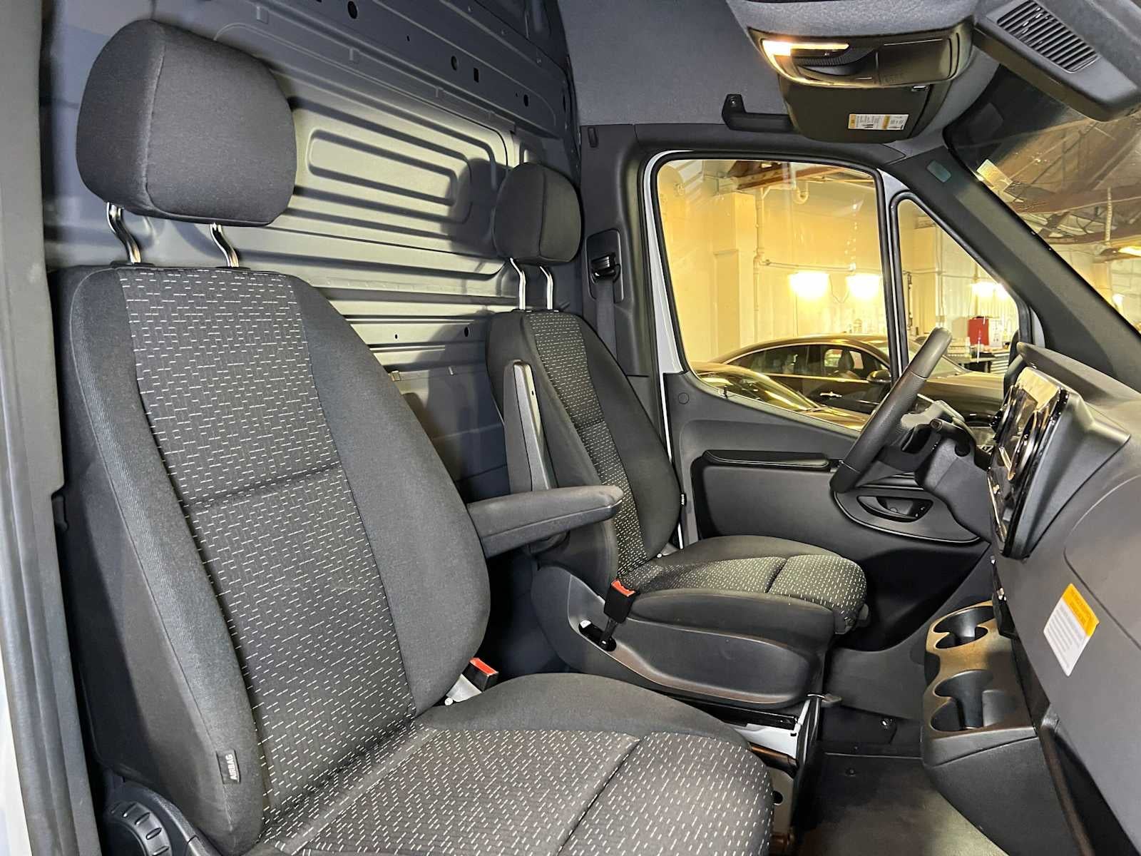 2026 Mercedes-Benz Sprinter 2500 Standard Roof I4 Diesel 144 RWD