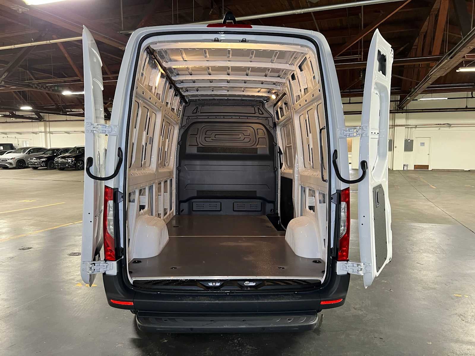 2026 Mercedes-Benz Sprinter 2500 Standard Roof I4 Diesel 144 RWD