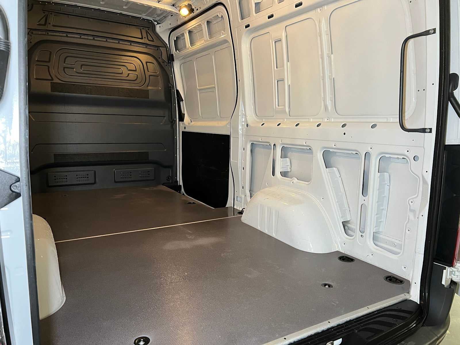 2026 Mercedes-Benz Sprinter 2500 Standard Roof I4 Diesel 144 RWD