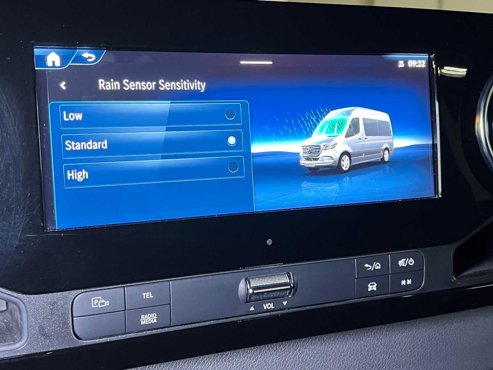 2026 Mercedes-Benz Sprinter 2500 Standard Roof I4 Diesel 144 RWD