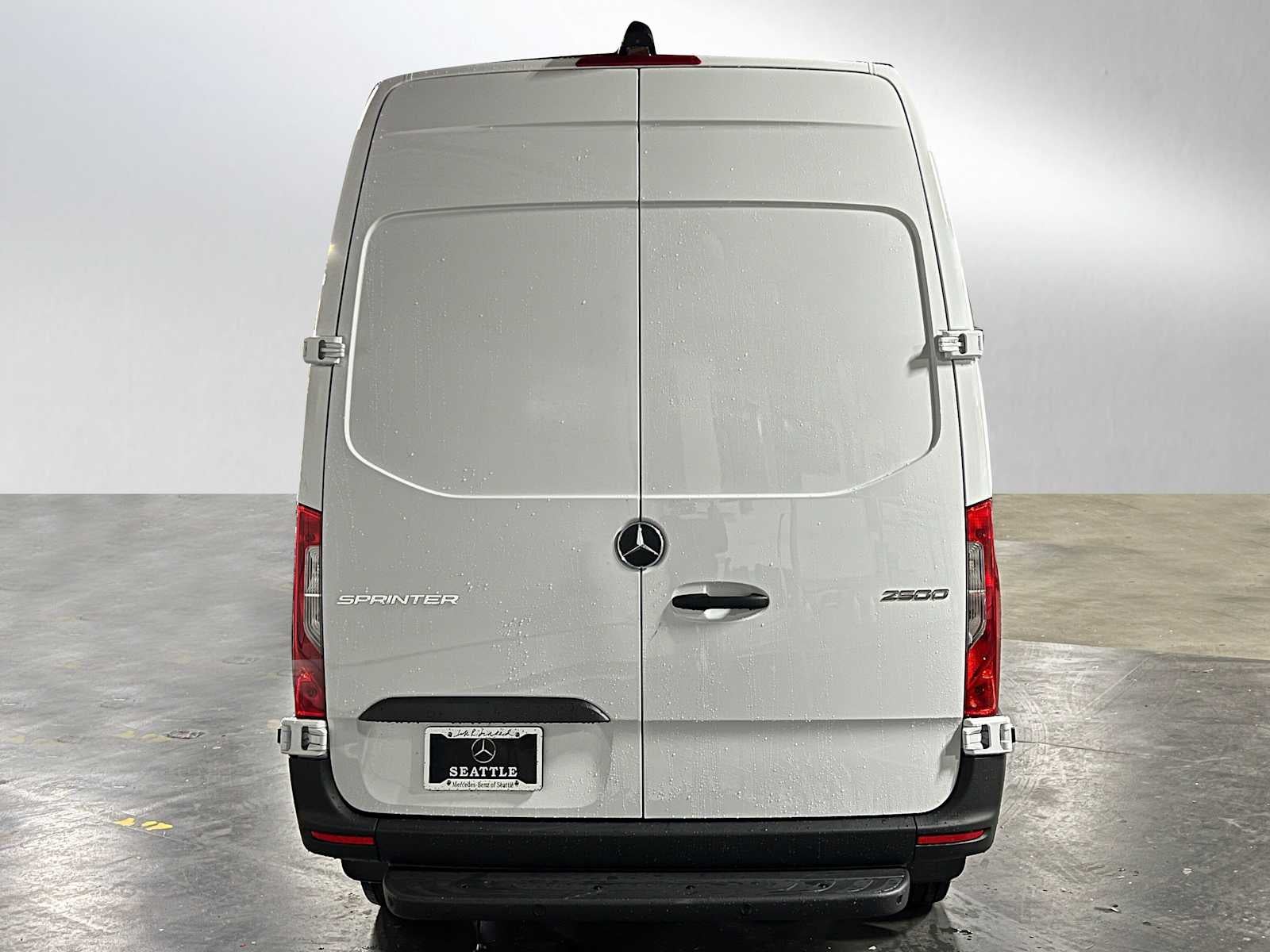 2026 Mercedes-Benz Sprinter 2500 Standard Roof I4 Diesel 144 RWD