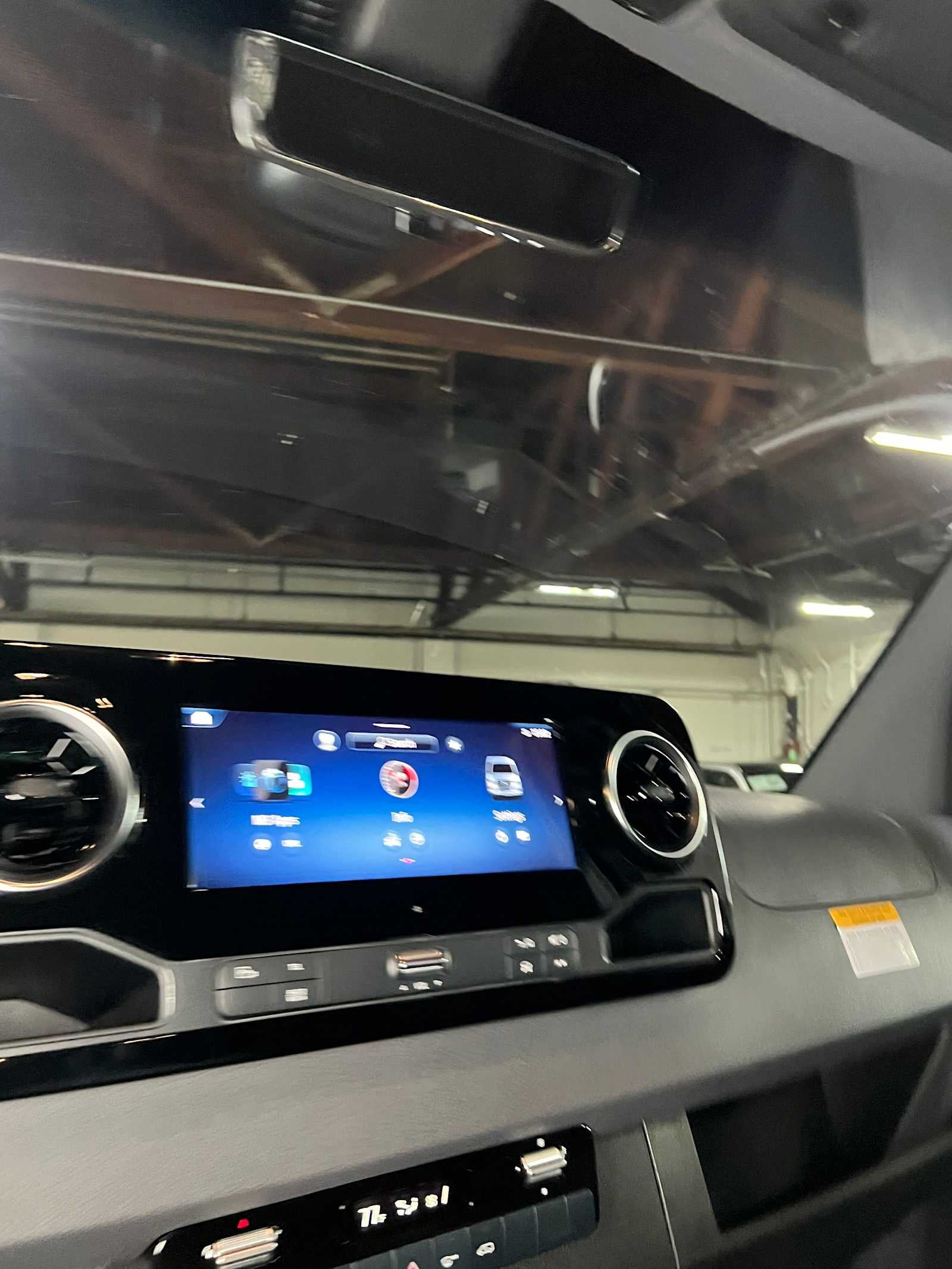 2026 Mercedes-Benz Sprinter 2500 Standard Roof I4 Diesel 144 RWD