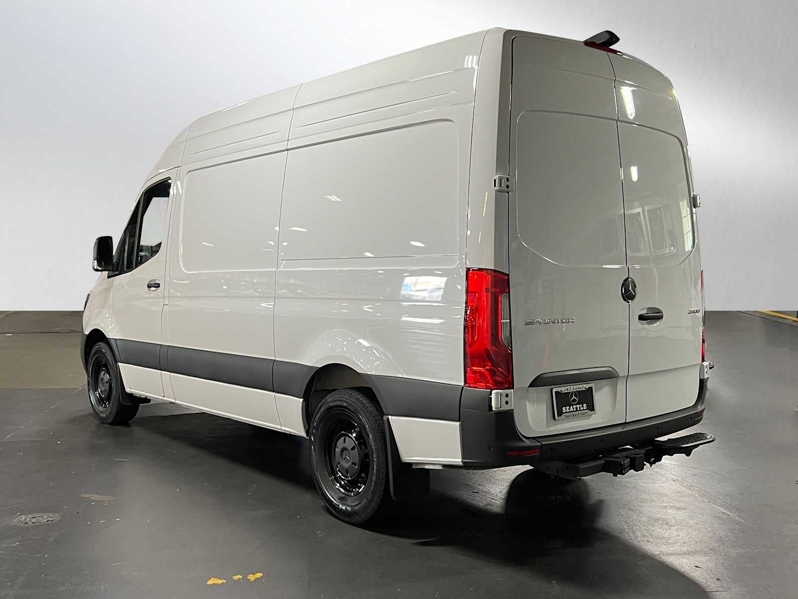 2025 Mercedes-Benz Sprinter Cargo Van 2500 Standard Roof I4 Diesel 144" RWD