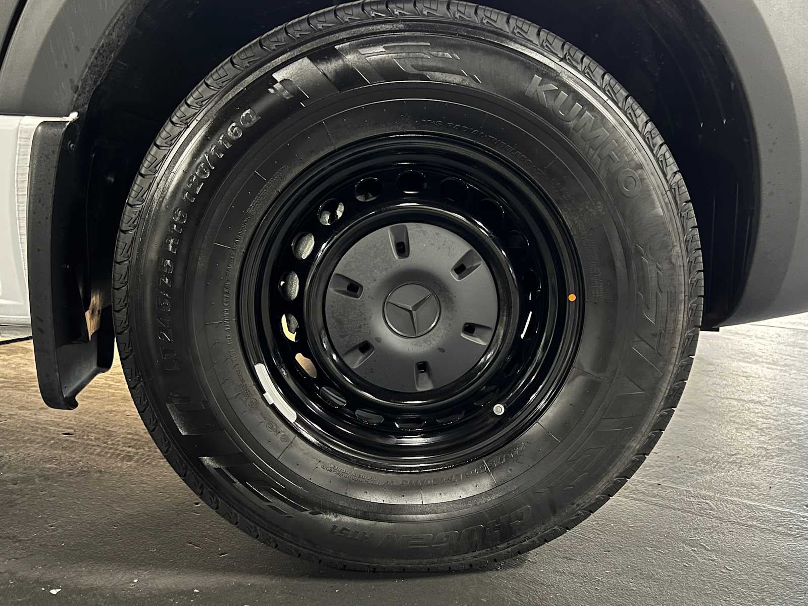 2025 Mercedes-Benz Sprinter Cargo Van 2500 Standard Roof I4 Diesel 144" RWD