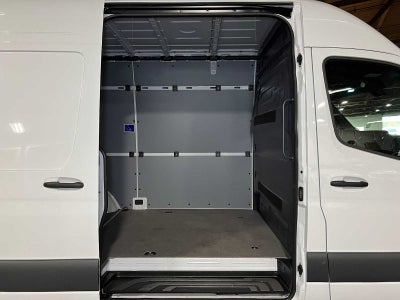 2025 Mercedes-Benz Sprinter Cargo Van 2500 Standard Roof I4 Diesel 144" RWD