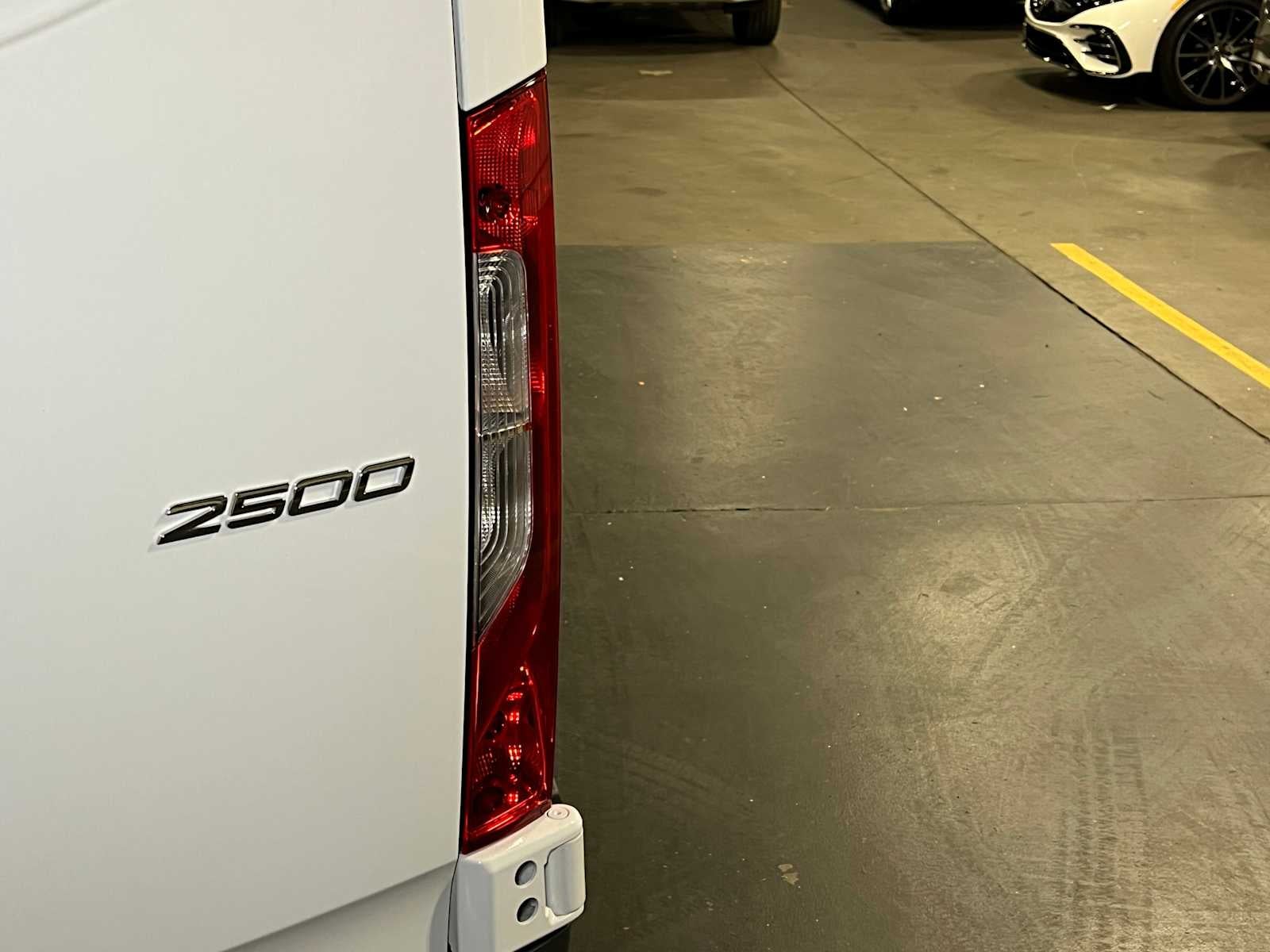 2025 Mercedes-Benz Sprinter Cargo Van 2500 Standard Roof I4 Diesel 144" RWD