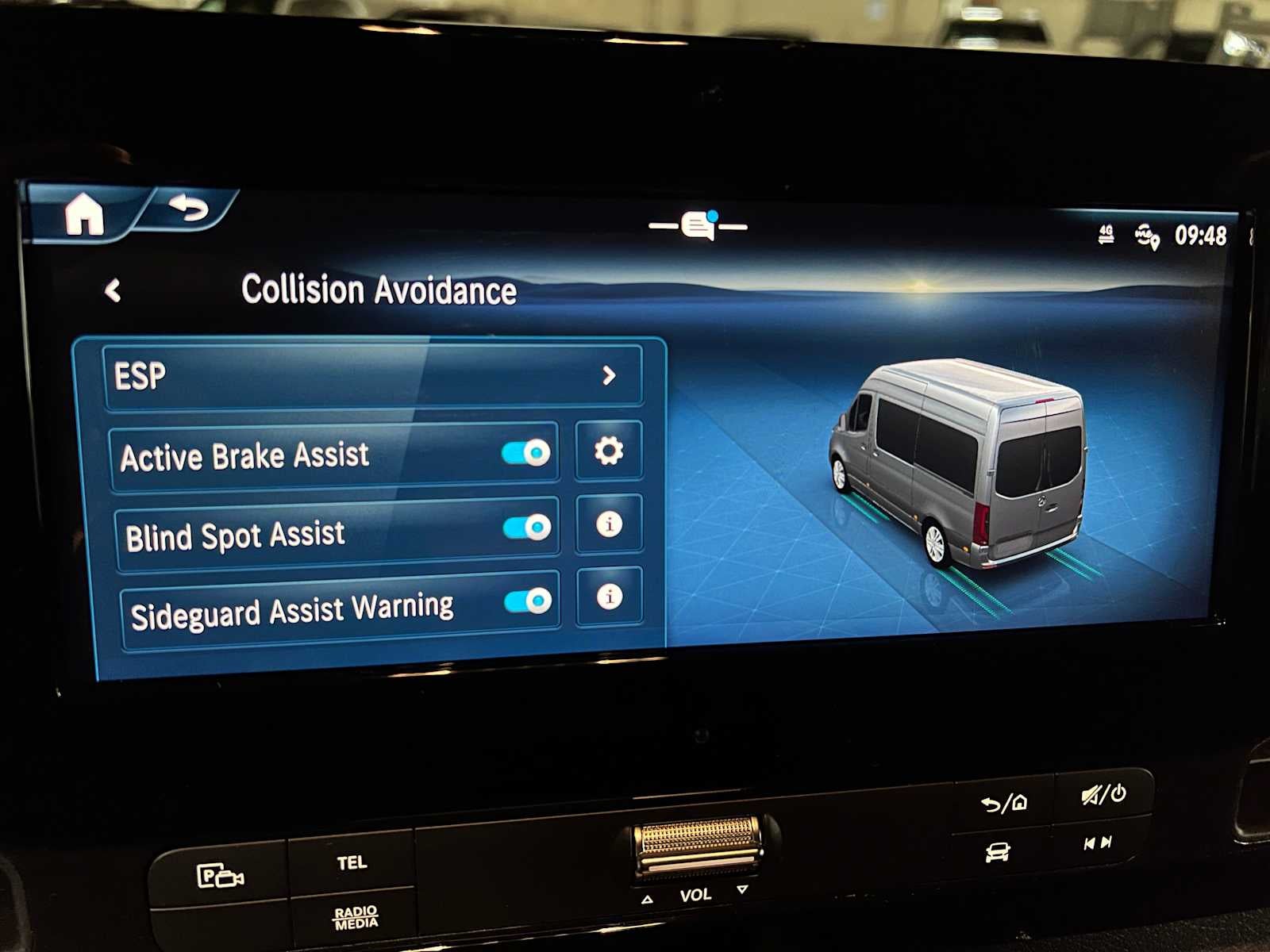 2025 Mercedes-Benz Sprinter Cargo Van 2500 Standard Roof I4 Diesel 144" RWD