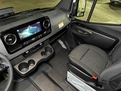 2025 Mercedes-Benz Sprinter Cargo Van 2500 Standard Roof I4 Diesel 144" RWD