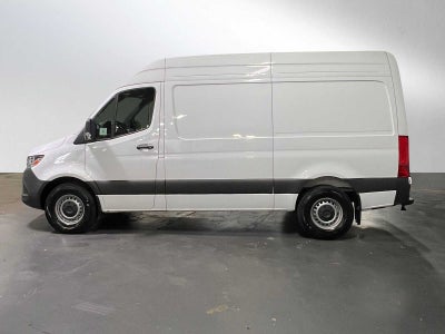 2025 Mercedes-Benz Sprinter Cargo Van 2500 Standard Roof I4 Diesel 144" RWD