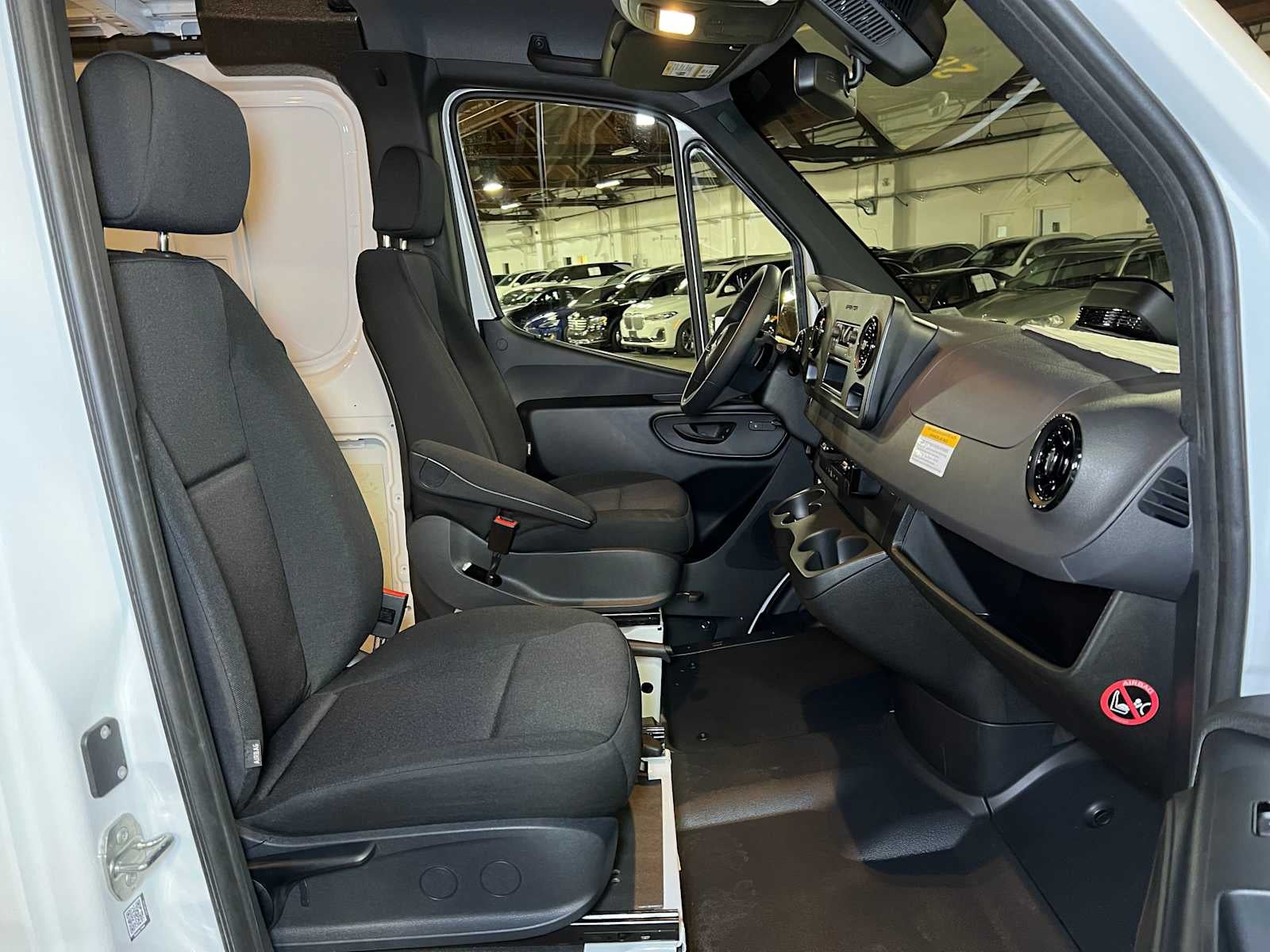 2025 Mercedes-Benz Sprinter Cargo Van 2500 Standard Roof I4 Diesel 144" RWD