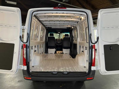 2025 Mercedes-Benz Sprinter Cargo Van 2500 Standard Roof I4 Diesel 144" RWD