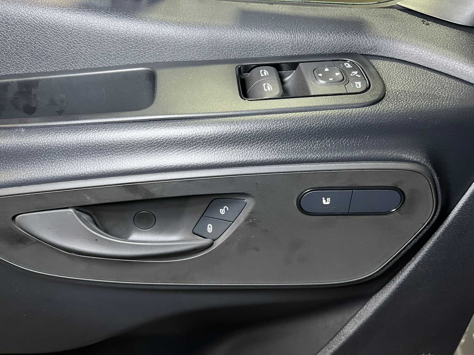 2025 Mercedes-Benz Sprinter Cargo Van 2500 Standard Roof I4 Diesel 144" RWD