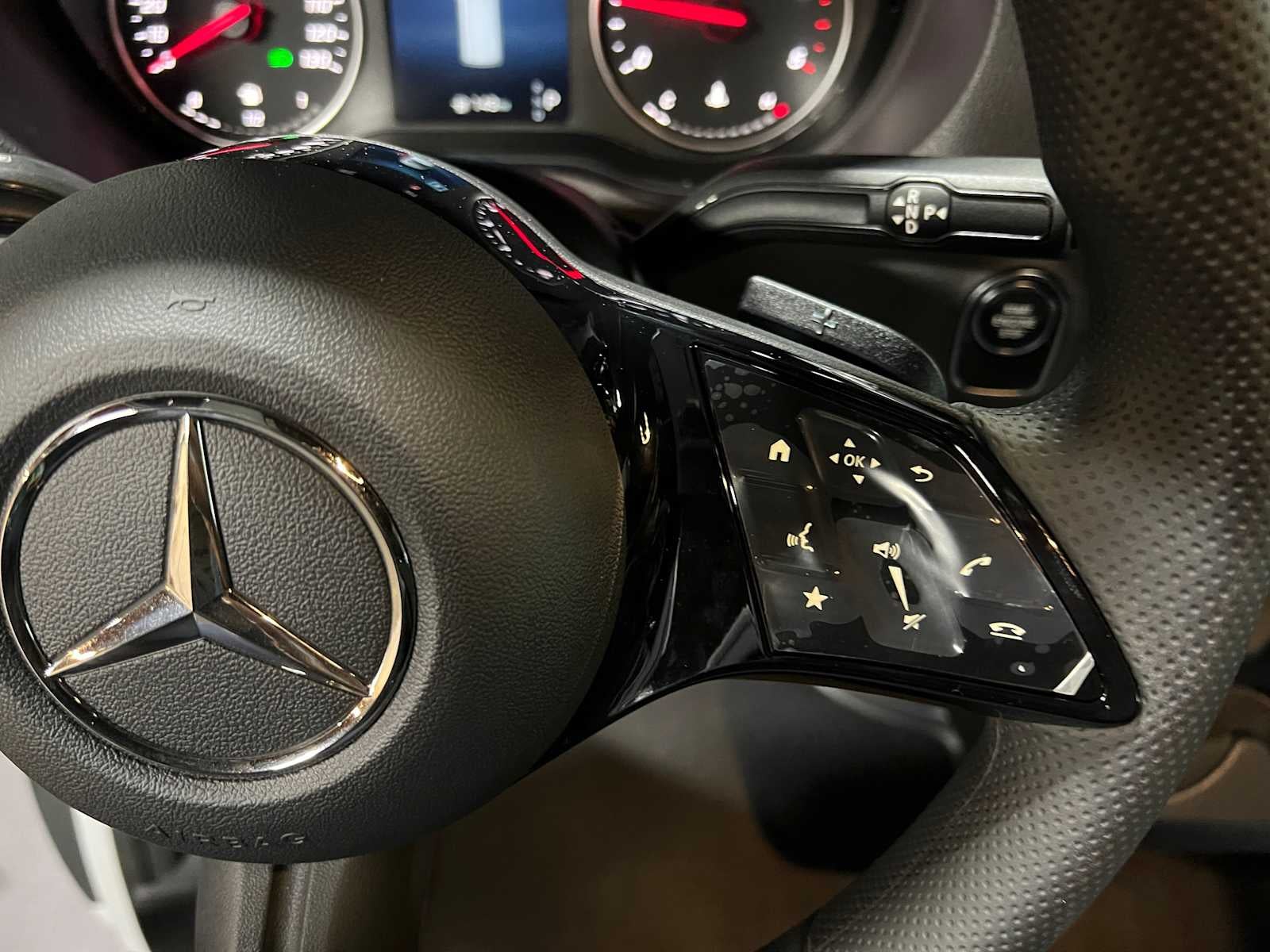 2025 Mercedes-Benz Sprinter Cargo Van 2500 Standard Roof I4 Diesel 144" RWD