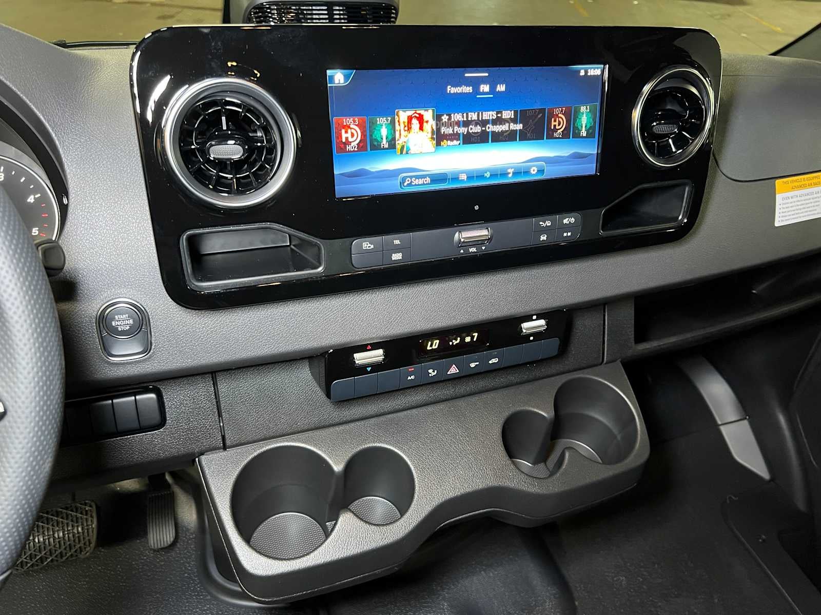 2025 Mercedes-Benz Sprinter Cargo Van 2500 Standard Roof I4 Diesel 144" RWD