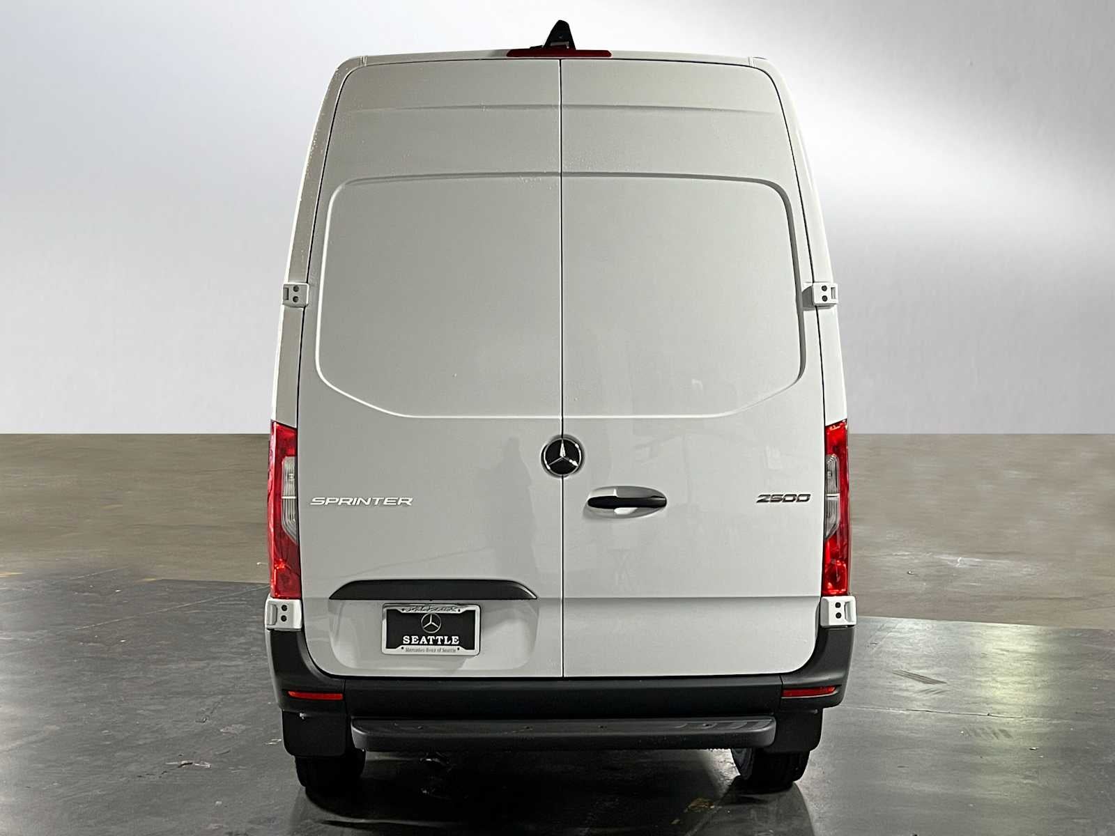 2025 Mercedes-Benz Sprinter Cargo Van 2500 Standard Roof I4 Diesel 144" RWD