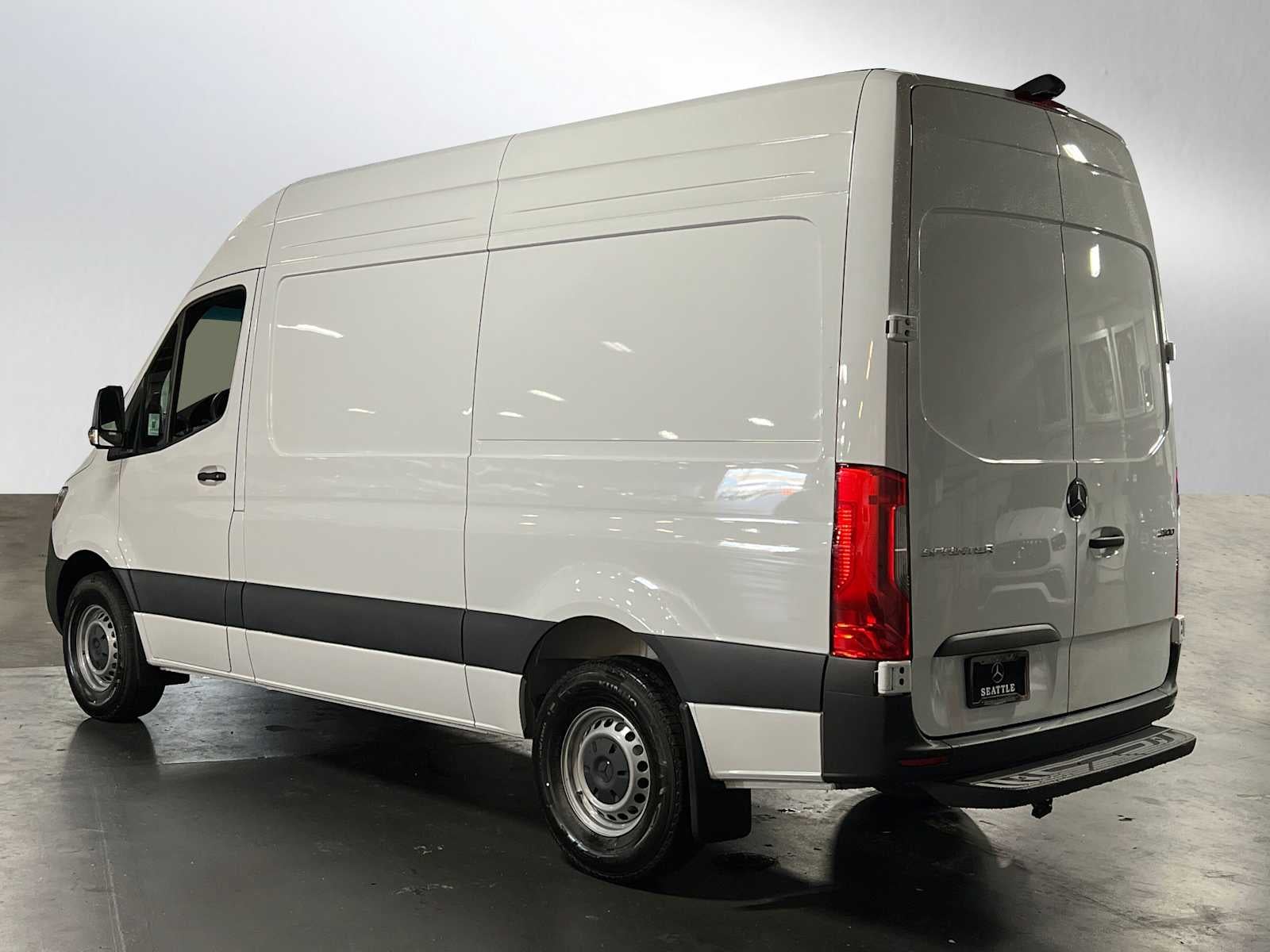 2025 Mercedes-Benz Sprinter Cargo Van 2500 Standard Roof I4 Diesel 144" RWD