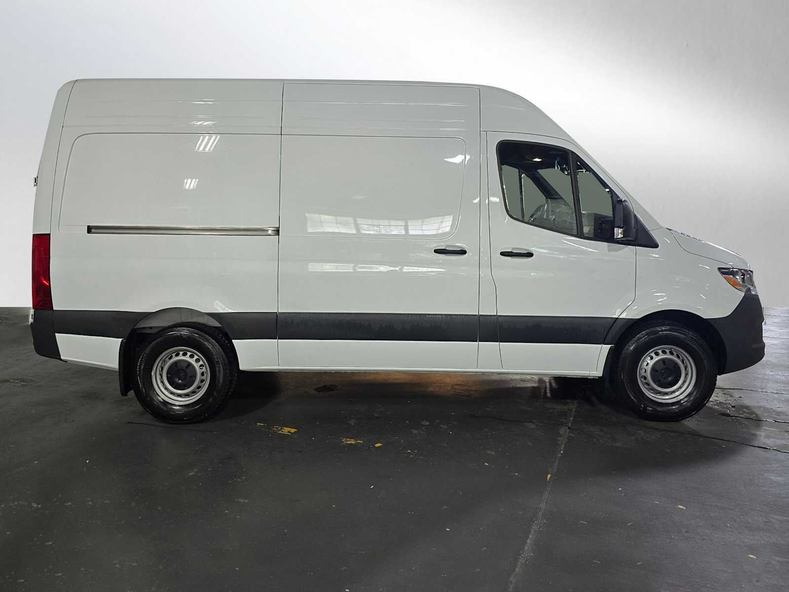 2025 Mercedes-Benz Sprinter Cargo Van 2500 Standard Roof I4 Diesel 144 RWD