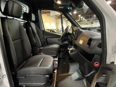 2026 Mercedes-Benz Sprinter 2500 Standard Roof I4 Diesel 144 RWD