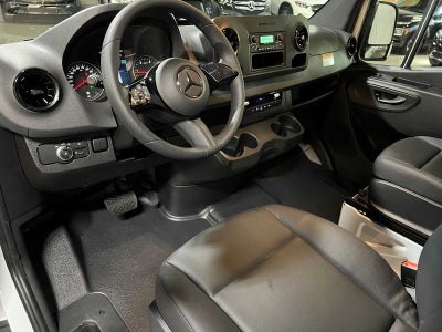 2026 Mercedes-Benz Sprinter 2500 Standard Roof I4 Diesel 144 RWD
