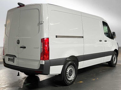 2026 Mercedes-Benz Sprinter 2500 Standard Roof I4 Diesel 144 RWD
