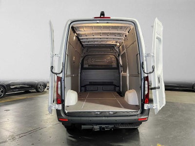 2026 Mercedes-Benz Sprinter Cargo 2500 Standard Roof I4 Diesel 144 RWD