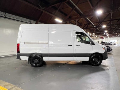 2026 Mercedes-Benz Sprinter Cargo 2500 Standard Roof I4 Diesel 144 RWD