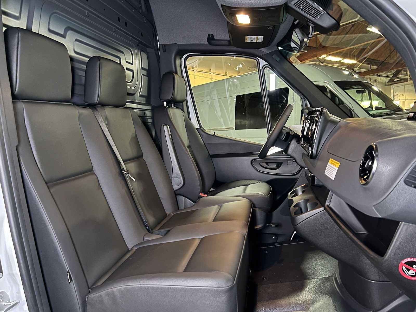 2026 Mercedes-Benz Sprinter 2500 Standard Roof I4 Diesel 144 RWD