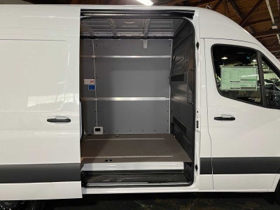 2026 Mercedes-Benz Sprinter 2500 Standard Roof I4 Diesel 144 RWD